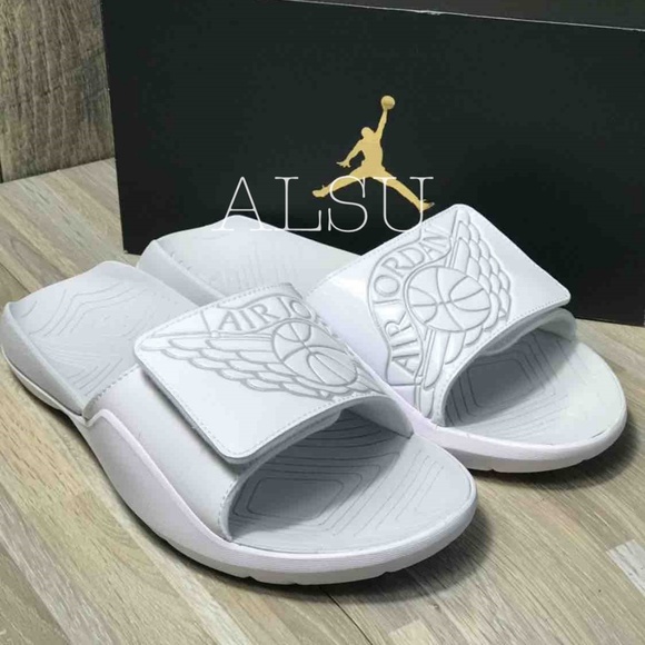 jordan hydro 7 white